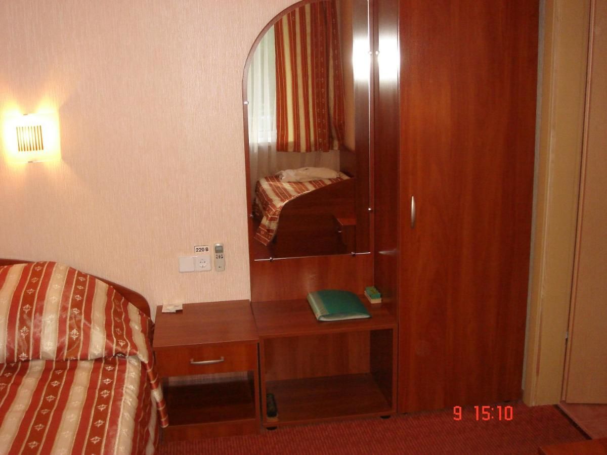 Отель Hotel Znannya Киев-31